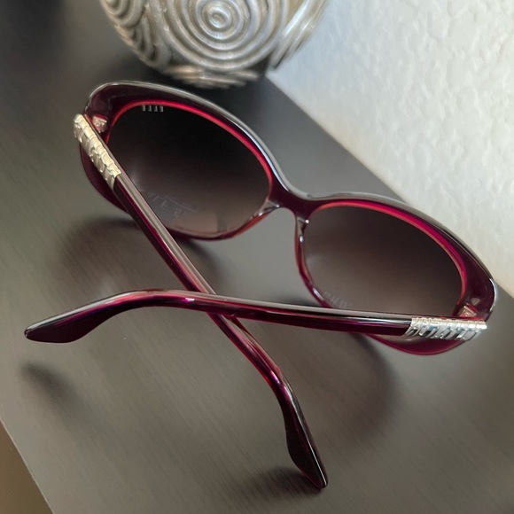 ELLE Designer Sunglasses in Purple with Rose Gradient Lens - Picture 4 of 8